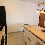 Apartment Elegant Retreat With Pool View