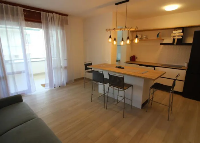 Elegant Retreat With Pool View