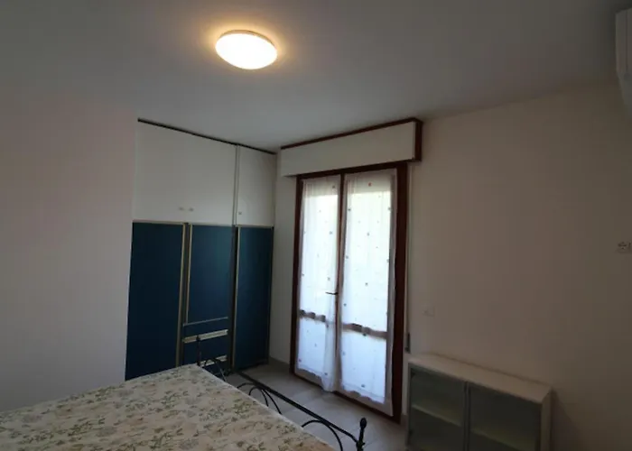 Apartman Elegant Retreat With Pool View