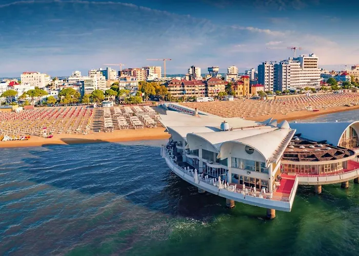 Apartman Elegant Retreat With Pool View